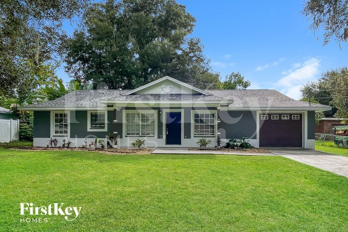 11616 Linda Ln in Dade City, FL - Building Photo