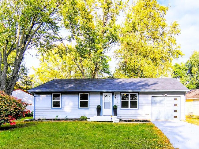 property at 101 Vicksburg Ln