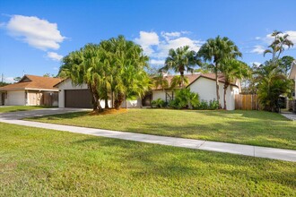 13434 Columbine Ave in Wellington, FL - Building Photo - Building Photo