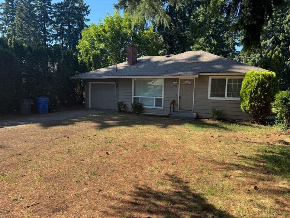 3308 E 18th St in Vancouver, WA - Building Photo