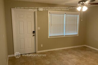 215 Emerald Ln in Largo, FL - Building Photo - Building Photo