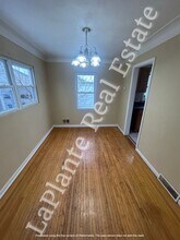 3802 Revere Dr in Toledo, OH - Building Photo - Building Photo