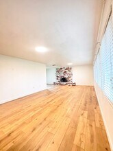 1856 Wegis Ave in Bakersfield, CA - Building Photo - Building Photo