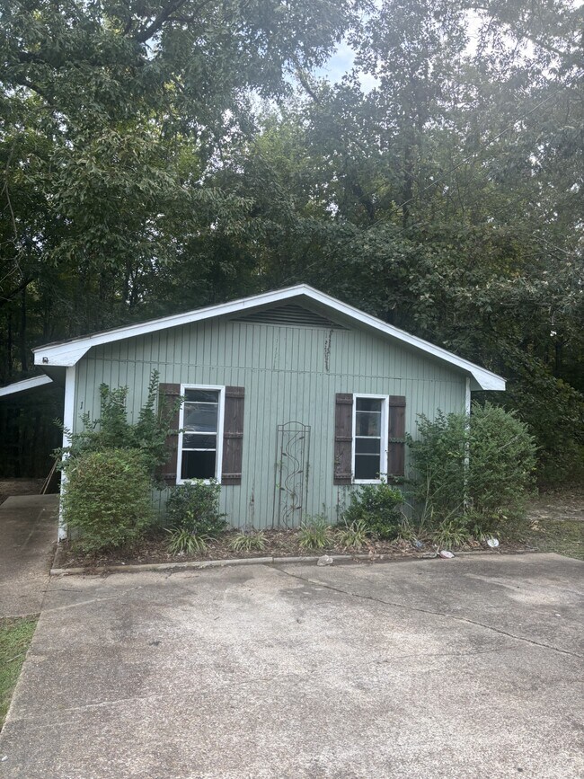 117 Herron Dr in Tupelo, MS - Building Photo - Building Photo
