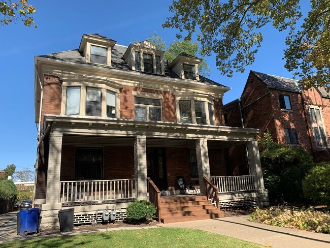 property at 4821 Centre Ave