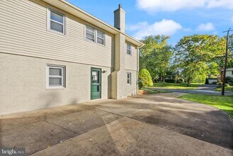 1726 Baldwin Dr in McLean, VA - Building Photo - Building Photo