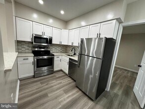 2518 Fairfax Dr-Unit -A in Arlington, VA - Building Photo - Building Photo