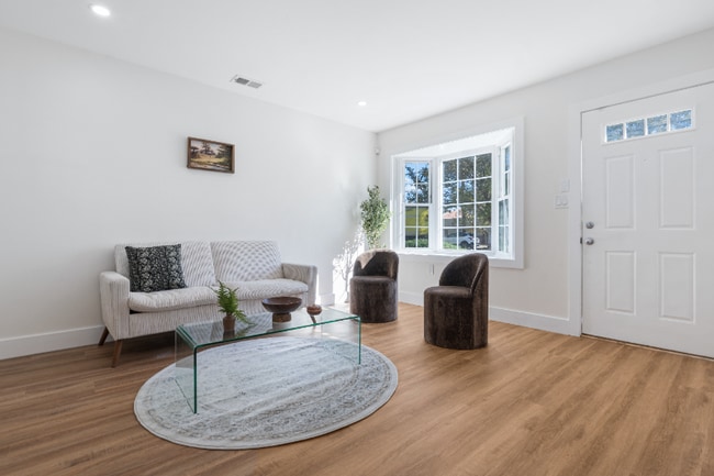 94 Irvine Turner Blvd in Newark, NJ - Building Photo - Building Photo