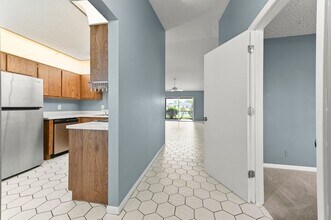 8495 Lakepoint Ct in Wellington, FL - Building Photo - Building Photo