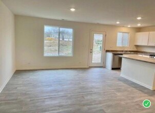 1137 Amber Dr in Cary, IL - Foto de edificio - Building Photo