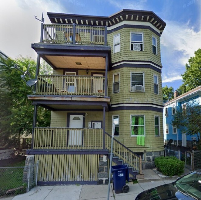 49 Rosedale St, Unit 1 in Boston, MA - Foto de edificio