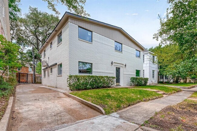 1747 Wroxton Ct in Houston, TX - Building Photo - Building Photo