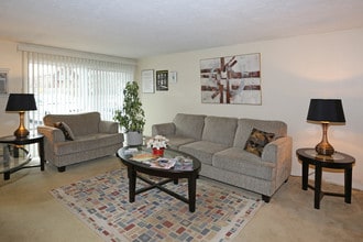 Camelot Court Apartments in Buffalo, NY - Foto de edificio - Interior Photo