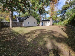1238 Black Oak Dr in South Bend, IN - Building Photo - Building Photo