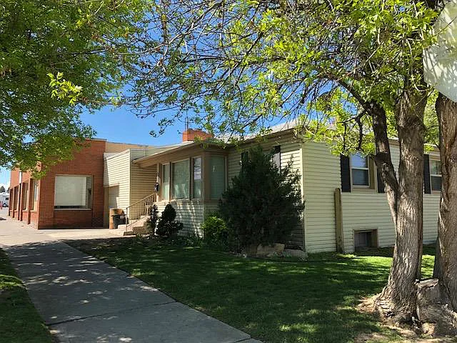 1600 Curtis Ave in Idaho Falls, ID - Foto de edificio