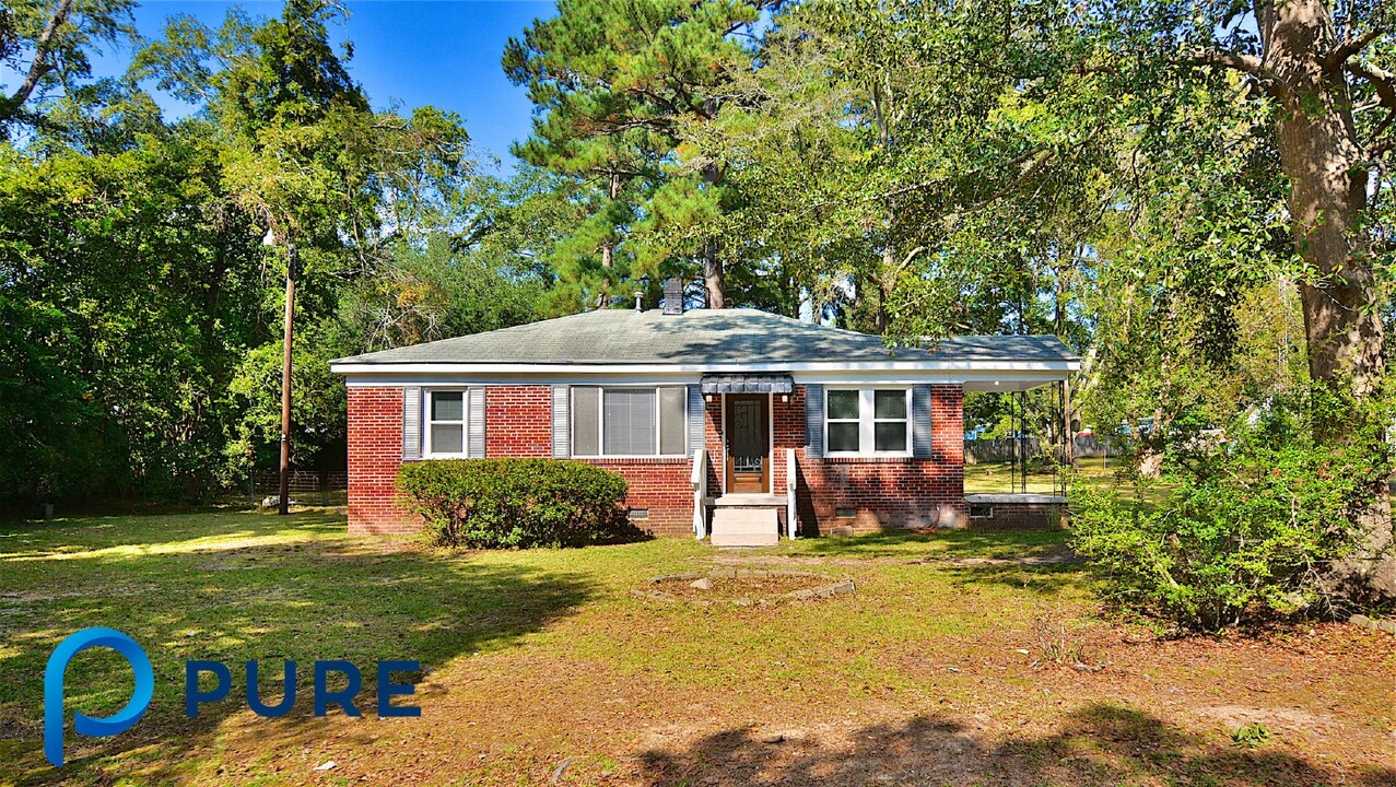 1413 Caroline Rd in Columbia, SC - Building Photo