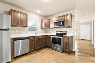 1015 N 10th St-Unit -Unit A in Killeen, TX - Foto de edificio - Building Photo