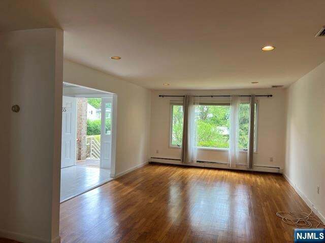55 Walker Ave in Closter, NJ - Building Photo - Building Photo