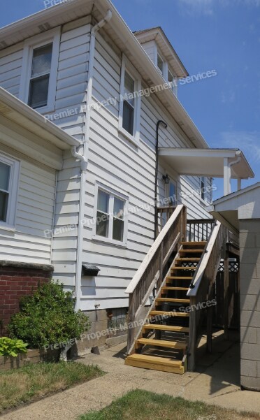 399 New York Ave in Rochester, PA - Building Photo