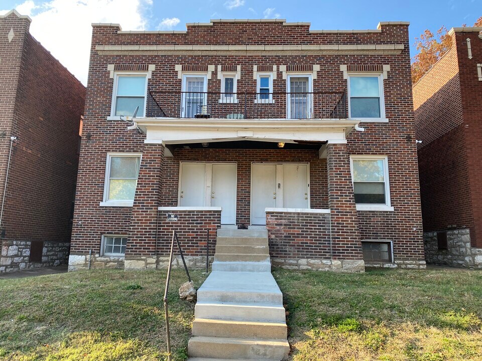 5015 S Broadway, Unit 5015 in St. Louis, MO - Building Photo