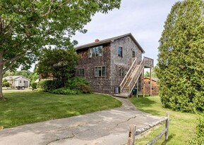 5 Edwards Ave in Biddeford, ME - Building Photo