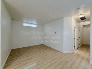 5817 NW 174th Ave in Portland, OR - Building Photo - Building Photo