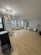 5701 N Sheridan Rd, Unit 26D in Chicago, IL - Building Photo - Building Photo