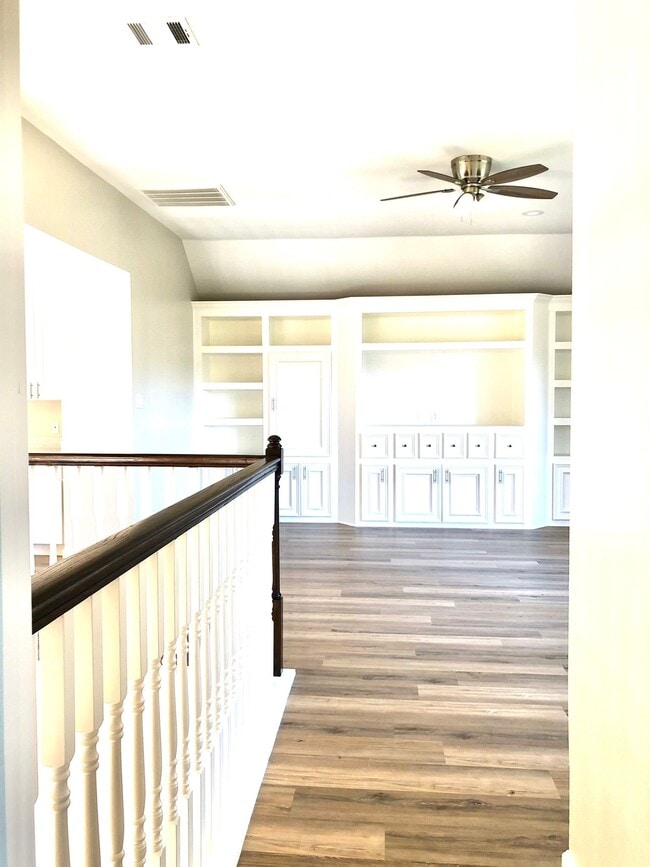 property at 5711 Silver Bay Ct