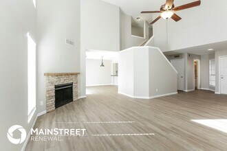 19205 N 6th St, Unit 315 in Phoenix, AZ - Foto de edificio - Building Photo