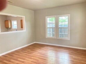 104 May Ave in Cleburne, TX - Building Photo - Building Photo