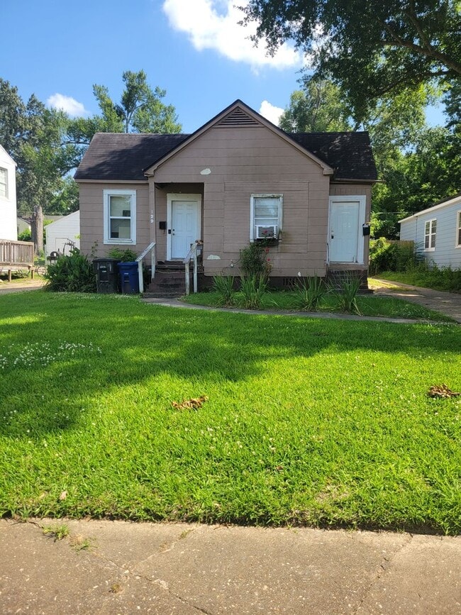 property at 127 E Merrick St