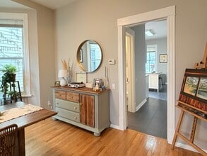 3016 N Clifton Ave in Chicago, IL - Building Photo - Building Photo