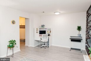 9576 Jayhawk Terrace in Manassas, VA - Building Photo