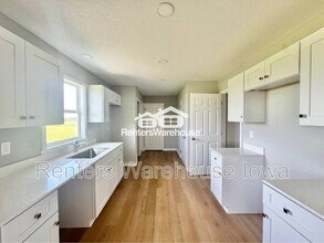 1009 Adler Ct in De Soto, IA - Building Photo - Building Photo