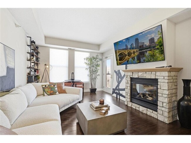 property at 545 N 1st St