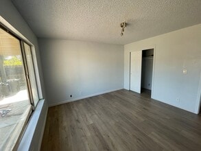 1354 Falcon St in Los Banos, CA - Building Photo - Building Photo