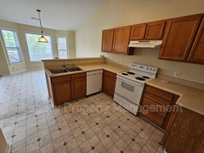 539 Creekview Ct in Burlington, NC - Building Photo - Building Photo