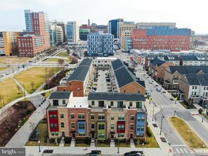 1805 E Chase St, Unit 1910 in Baltimore, MD - Building Photo - Building Photo