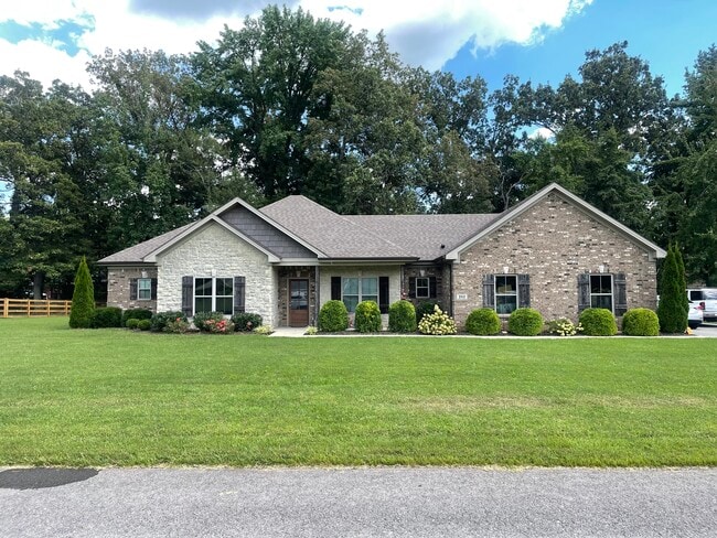 property at 202 Poplar St