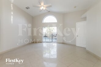 6321 Hollywood St in Jupiter, FL - Foto de edificio - Building Photo