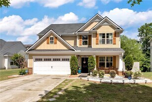 493 Pebble Chase Ln in Lawrenceville, GA - Building Photo