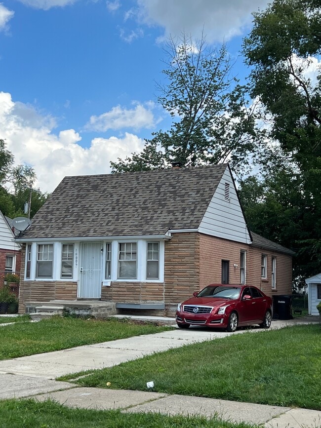 property at 10006 Warwick St