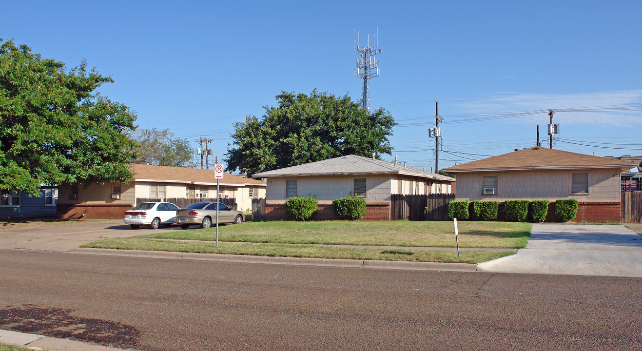 3806-3810 22nd Pl in Lubbock, TX - Building Photo