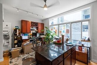 849 W Ohio St, Unit 9 in Chicago, IL - Building Photo - Building Photo