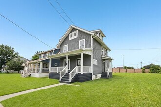 1025 Howard St in Columbus, OH - Building Photo - Building Photo