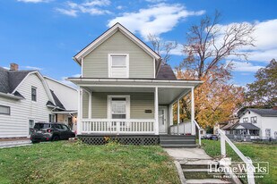 1002 E Indiana Ave in South Bend, IN - Building Photo