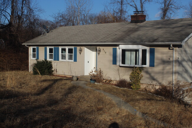 918 Wintergreen Ave in Hamden, CT - Building Photo - Building Photo