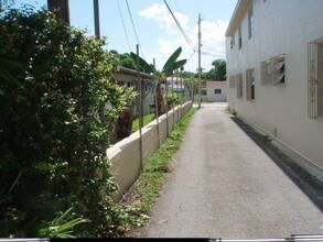 5814 NE 4th Ct-Unit -03 in Miami, FL - Building Photo - Building Photo