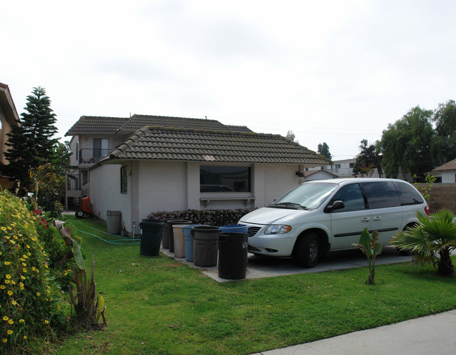 7802 Speer Ave in Huntington Beach, CA - Building Photo - Building Photo