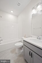 128 Stowe Dr in Gaithersburg, MD - Building Photo - Building Photo